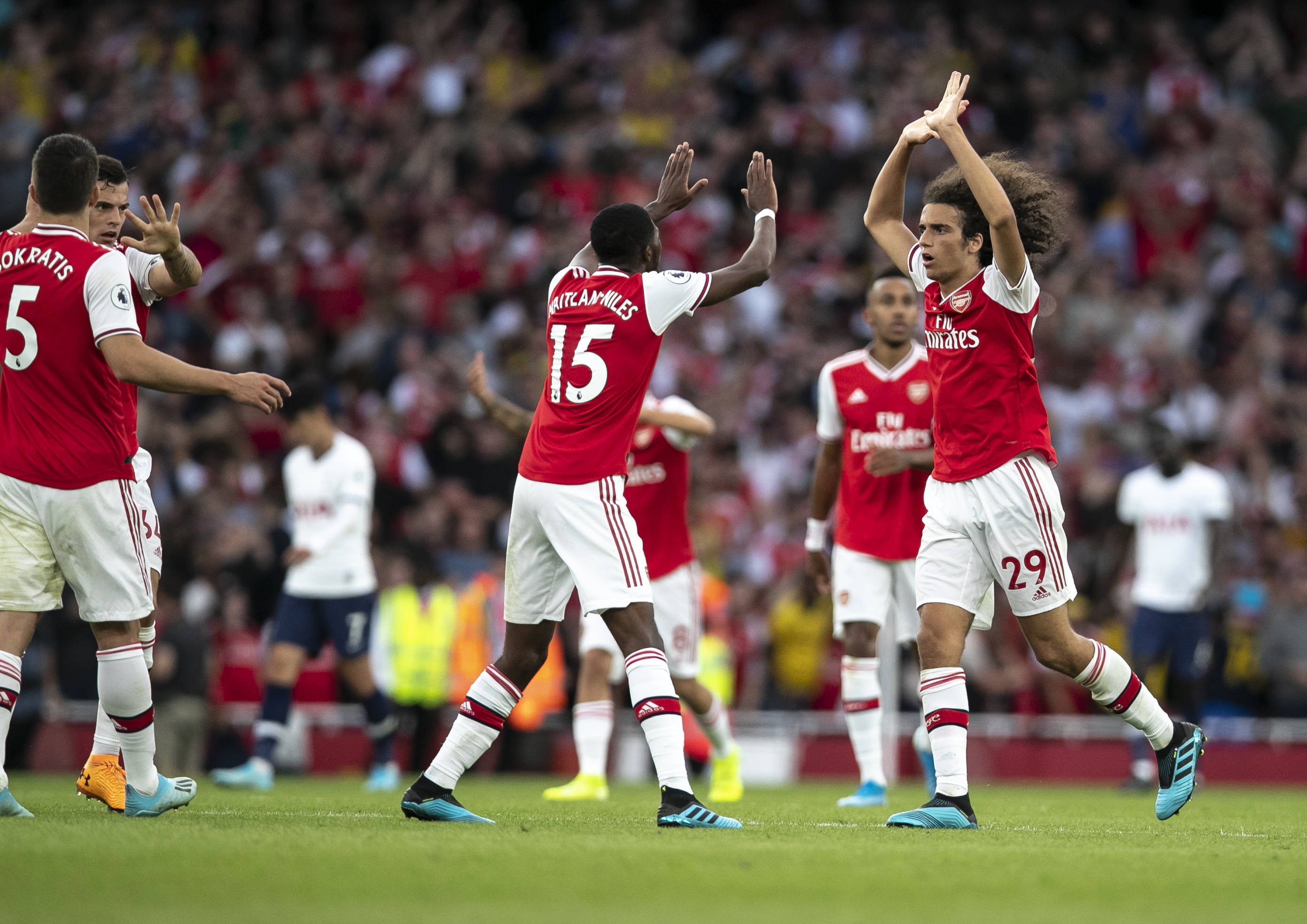 今晨体能课后；多特蒙德临场应变备战法国杯；更衣室稳定；球队文化再被提及的简单介绍