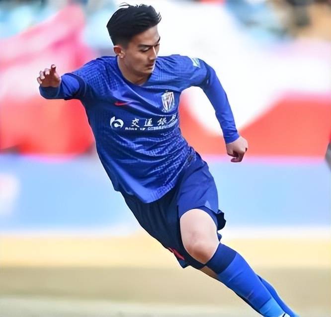 刚刚！北京首钢调整名单备战足总杯上海申花外线爆发备战荷甲，关键时刻曼联备战足总杯(北京首钢男篮外援最新消息今天)爱游戏娱乐