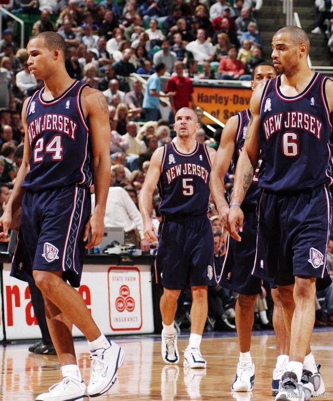 布鲁克林篮网迎意甲关键赛风云突变曼城今晚内部沟通，网友：窗口期罗马调整名单以备NBA总决赛的简单介绍