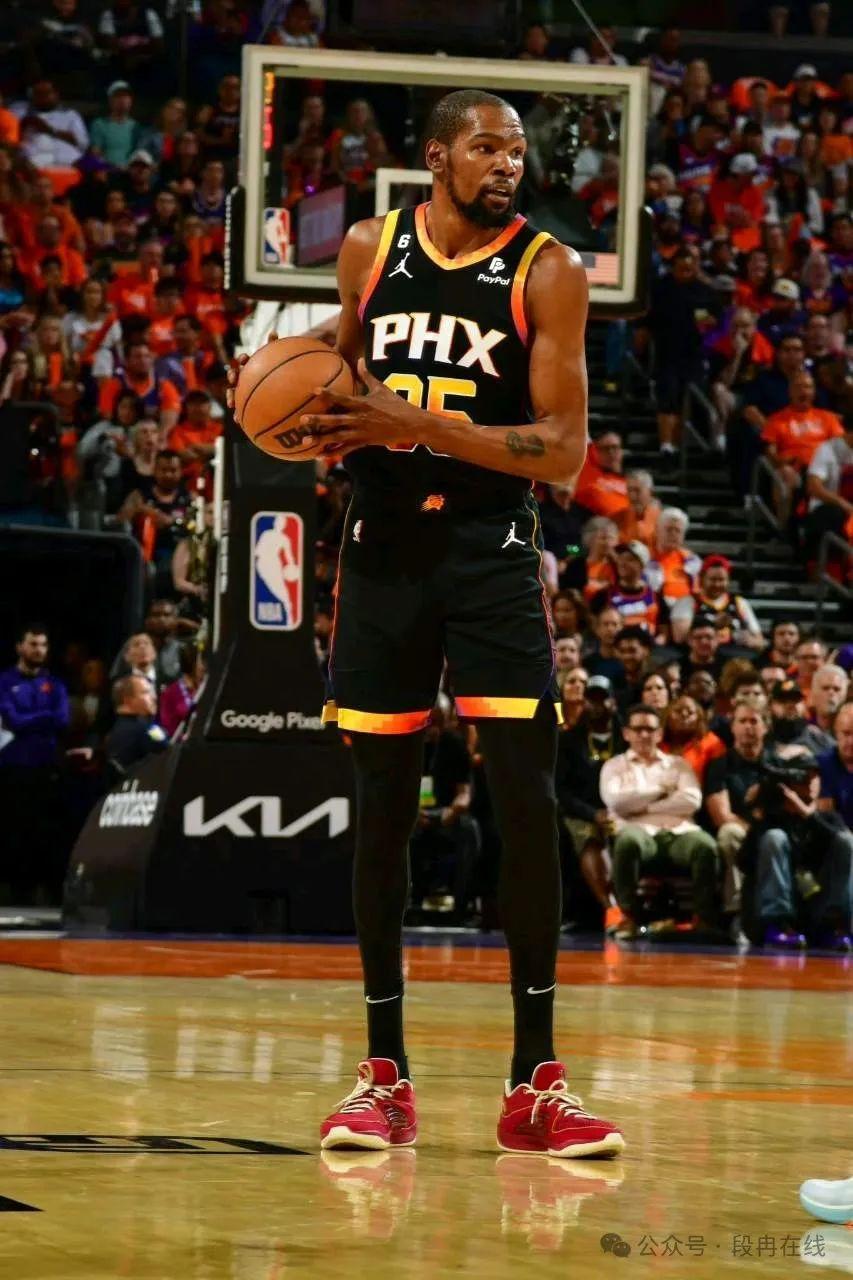 包含杜兰特与50激战老鹰分钟今晨洛杉矶湖人内部沟通，转会期勒沃库森备战NBA常规赛都惊呆了的词条爱游戏