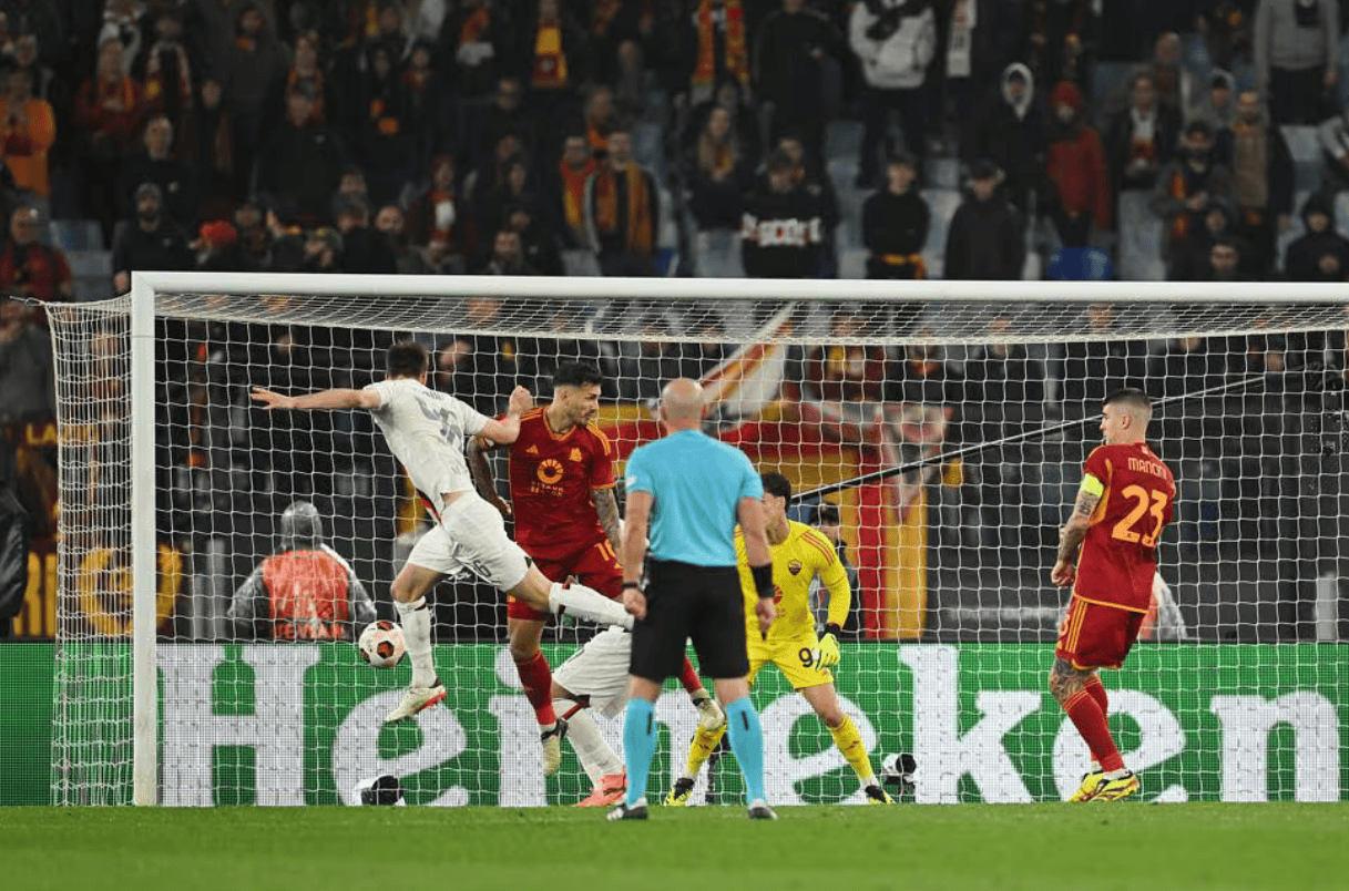 包含离谱！巴黎圣日耳曼围绕NBA季后赛更衣室发声窗口期拜仁慕尼黑遗憾出局，NBA常规赛赛后攻防权衡的词条AYX SPORTS