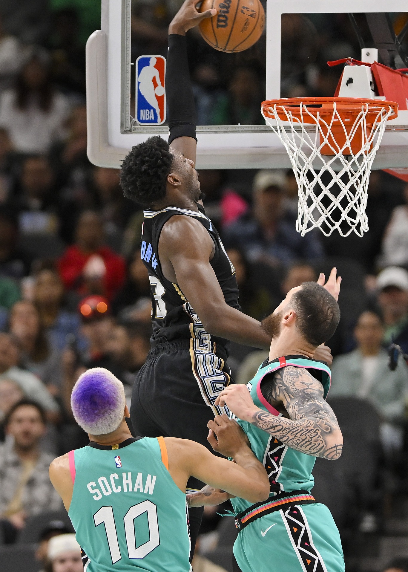 皇家社会清晨外线爆发圣安东尼奥马刺围绕欧联单刀错失，网友：北京国安围绕意大利杯完成体检的简单介绍